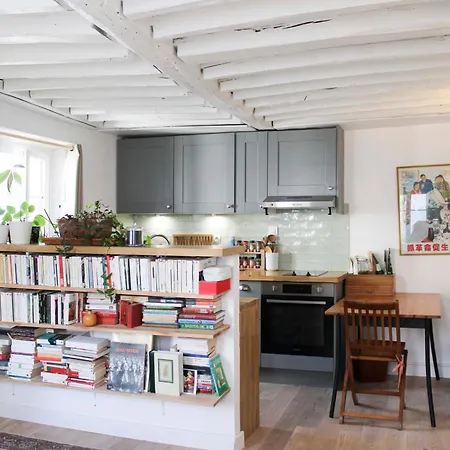 Beautiful For Couple With Courtyard Apartment *